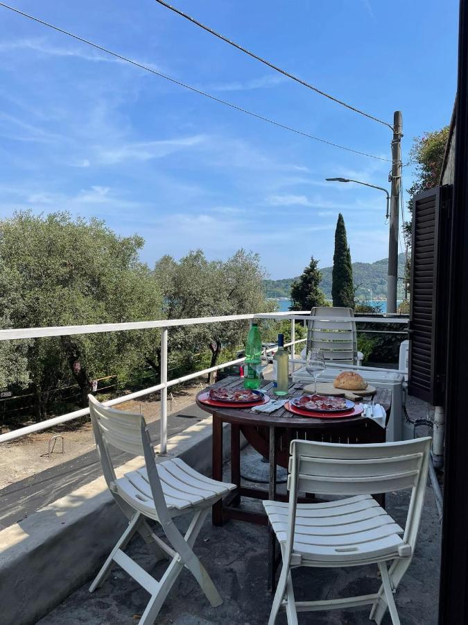 Monolocale Baia Dei Delfini Appartement Porto Venere Buitenkant foto